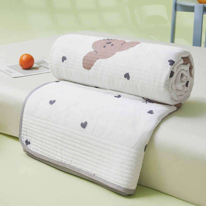 91家纺网 家纺一手货源 找家纺 LIFE.丽芙 2024年新品韩式风凉感丝夏被-跑量 呆呆狗