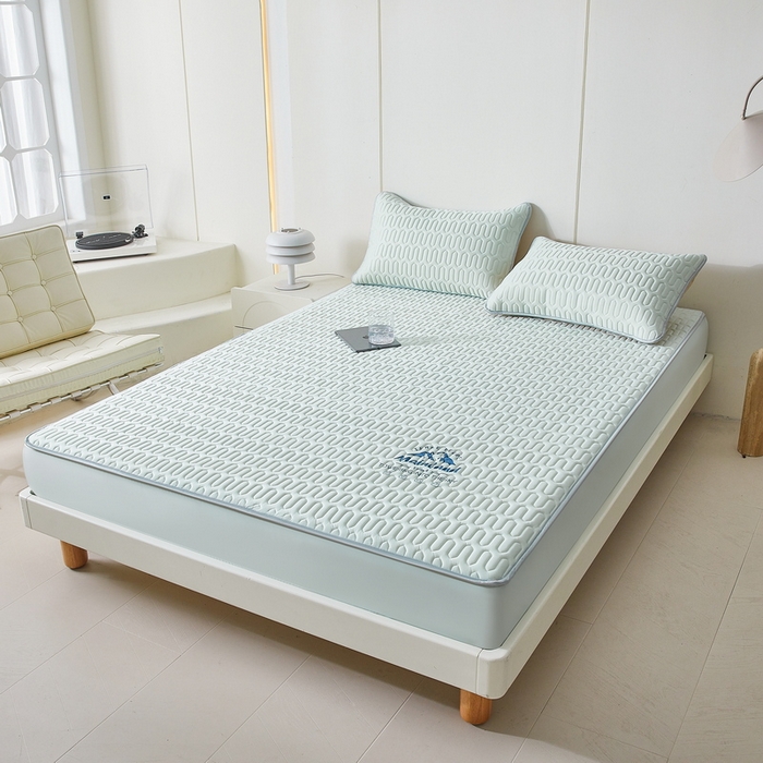 91家纺网 家纺一手货源 找家纺 LIFE.丽芙 2024新款乳胶凉席素色-富士山烫画床笠款 浅绿