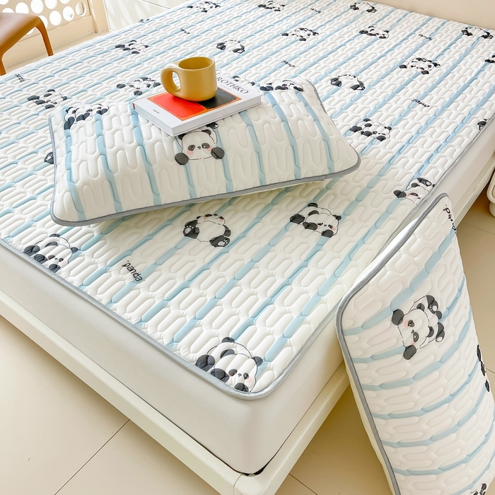 91家纺网 家纺一手货源 找家纺 LIFE.丽芙 2024年0.4乳胶凉席加厚条席款三件套＋凉感丝夏被可组合四件套图片二 小熊猫