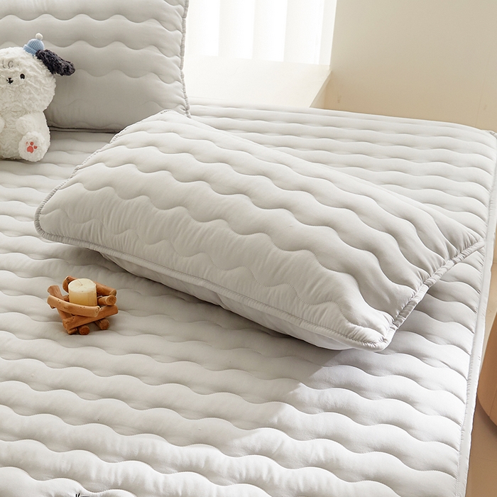 91家纺网 家纺一手货源 找家纺 LIFE.丽芙 2024新款原棉夹棉枕套-四季款 浅灰