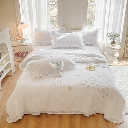 91家纺网 家纺一手货源 找家纺 （总）金麦家纺 24新款泡泡纱花边夏被四件套