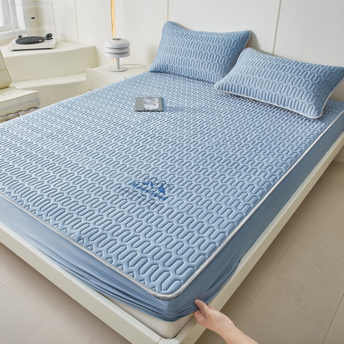 91家纺网 家纺一手货源 找家纺 LIFE.丽芙 2024新款乳胶凉席素色-富士山烫画床笠款 宾利蓝