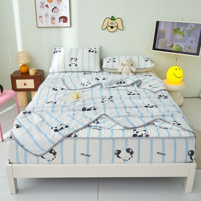 91家纺网 家纺一手货源 找家纺 LIFE.丽芙 2024年新品0.4乳胶凉席加厚床笠款三件套+凉感丝夏被可组合四件套-图片一 小熊猫