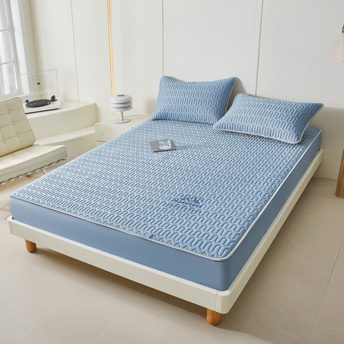 91家纺网 家纺一手货源 找家纺 LIFE.丽芙 2024新款乳胶凉席素色-富士山烫画床笠款 宾利蓝