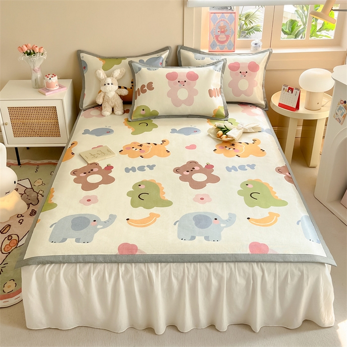 91家纺网 家纺一手货源 找家纺 懒猫家纺 2024新款250D数码印花宽边圆网冰丝席 动物乐园