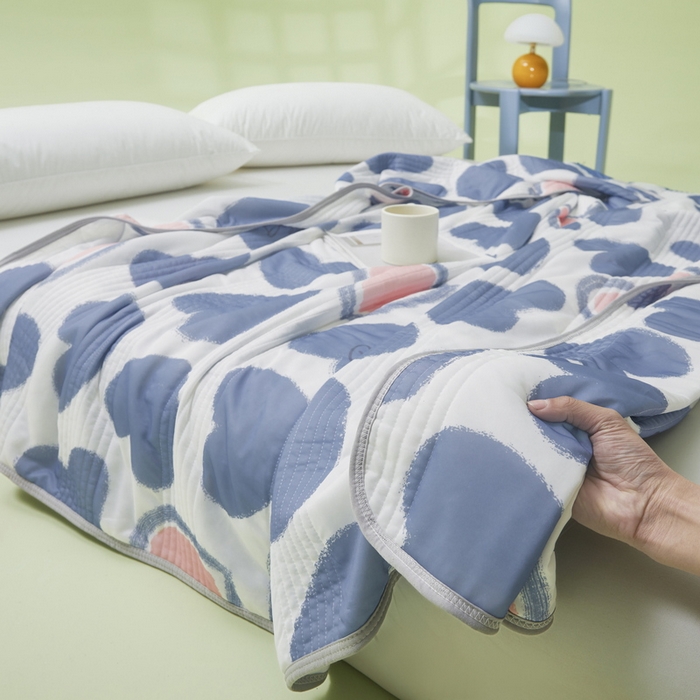 91家纺网 家纺一手货源 找家纺 LIFE.丽芙 2024年新品韩式风凉感丝夏被-跑量 爱心满满