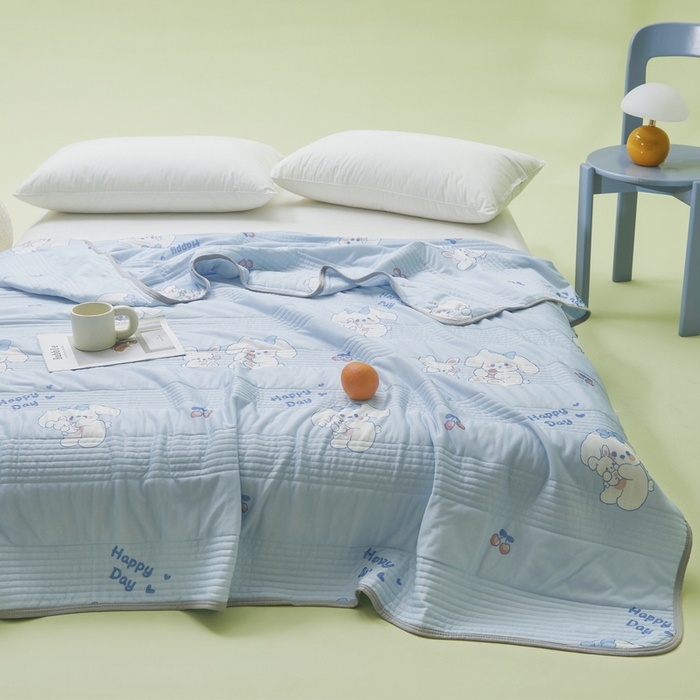 91家纺网 家纺一手货源 找家纺 LIFE.丽芙 2024年新品韩式风凉感丝夏被-跑量 快乐狗