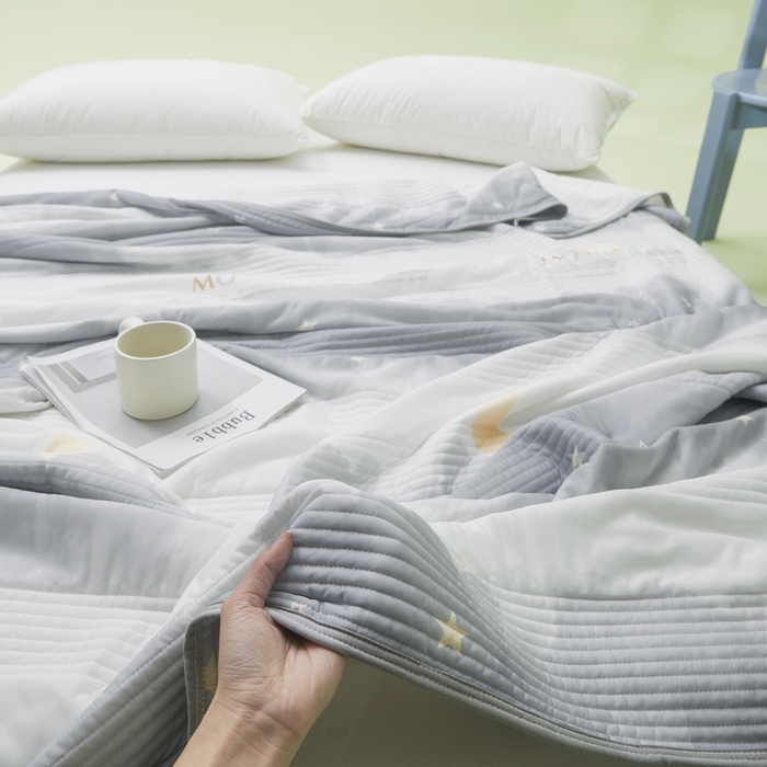 91家纺网 家纺一手货源 找家纺 LIFE.丽芙 2024年新品韩式风凉感丝夏被-跑量 月半星辰