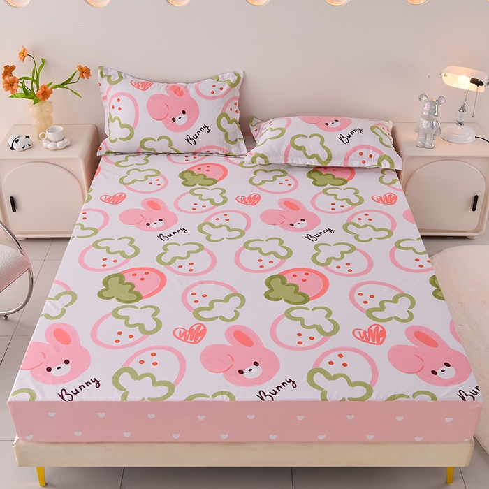 91家纺网 家纺一手货源 找家纺 床笠人家 2025新款全棉印花防水床笠防水隔尿透气-印花防水床笠 草莓兔