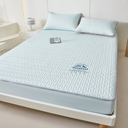 91家纺网 家纺一手货源 找家纺 LIFE.丽芙 2024新款乳胶凉席素色-富士山烫画床笠款 天空兰