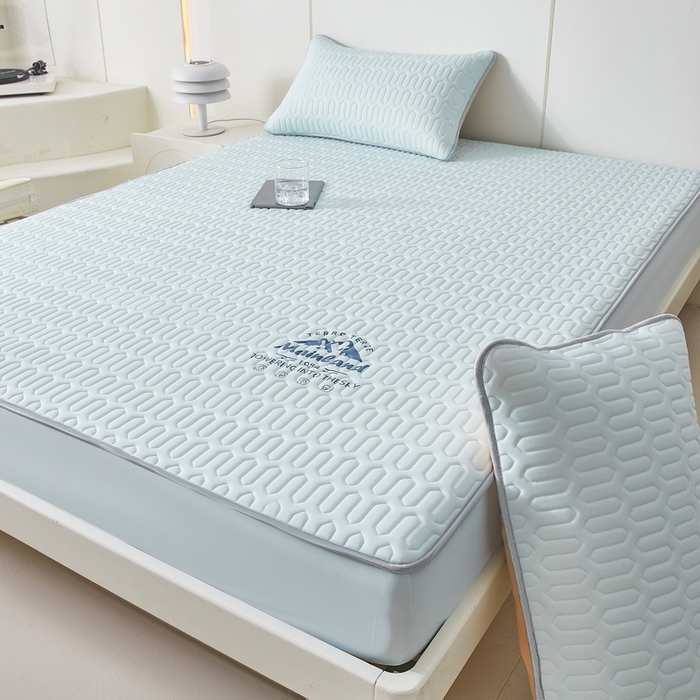 91家纺网 家纺一手货源 找家纺 LIFE.丽芙 2024新款乳胶凉席素色-富士山烫画床笠款 天空兰