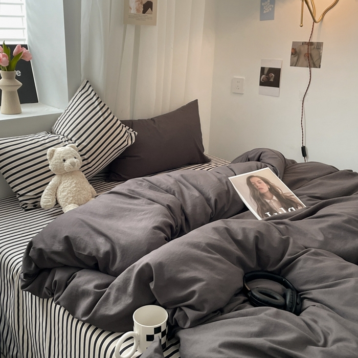 91家纺网 家纺一手货源 找家纺 耀达家居 2024新款ins 纯色双拼条纹水洗棉四件套 文艺灰