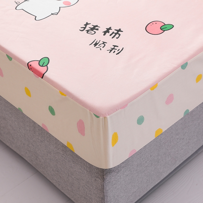 91家纺网 家纺一手货源 找家纺 床笠人家 2025新款全棉印花防水床笠防水隔尿透气-印花防水床笠 猪柿顺利