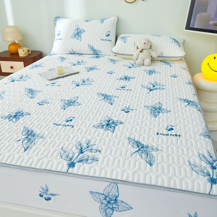 91家纺网 家纺一手货源 找家纺 LIFE.丽芙 2024年新品0.4乳胶凉席加厚床笠款三件套图片一 花涧