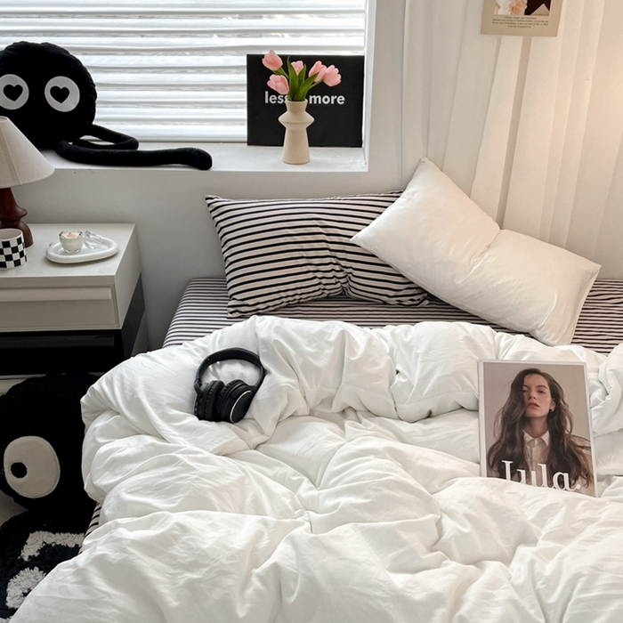 91家纺网 家纺一手货源 找家纺 耀达家居 2024新款ins 纯色双拼条纹水洗棉四件套 奶白