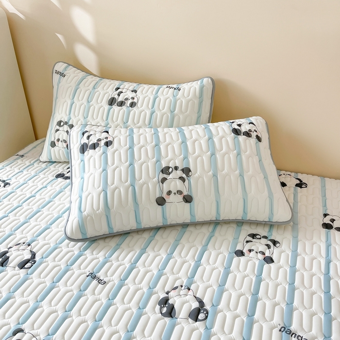 91家纺网 家纺一手货源 找家纺 LIFE.丽芙 2024新款凉感丝乳胶枕套印花款图片二 小熊猫