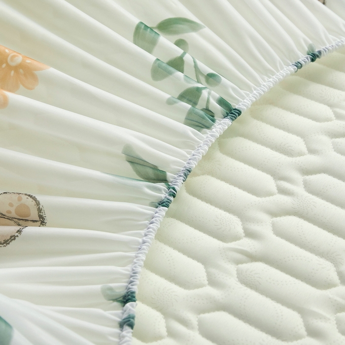 91家纺网 家纺一手货源 找家纺 LIFE.丽芙 2024年新品0.4乳胶凉席加厚床笠款三件套+凉感丝夏被可组合四件套-图片一 绿叶萌熊