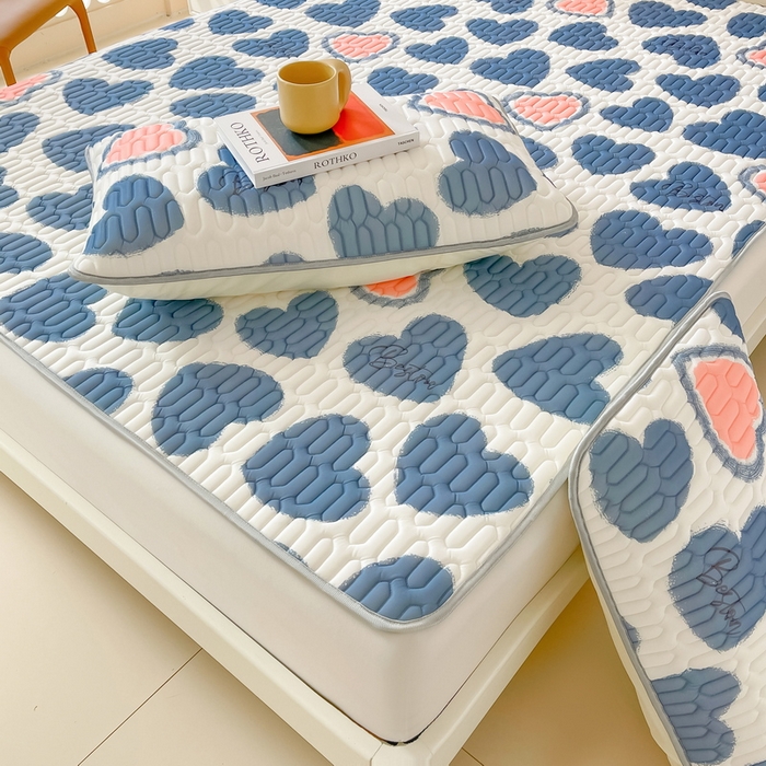 91家纺网 家纺一手货源 找家纺 LIFE.丽芙 2024新款凉感丝乳胶枕套印花款图片二 爱心满满