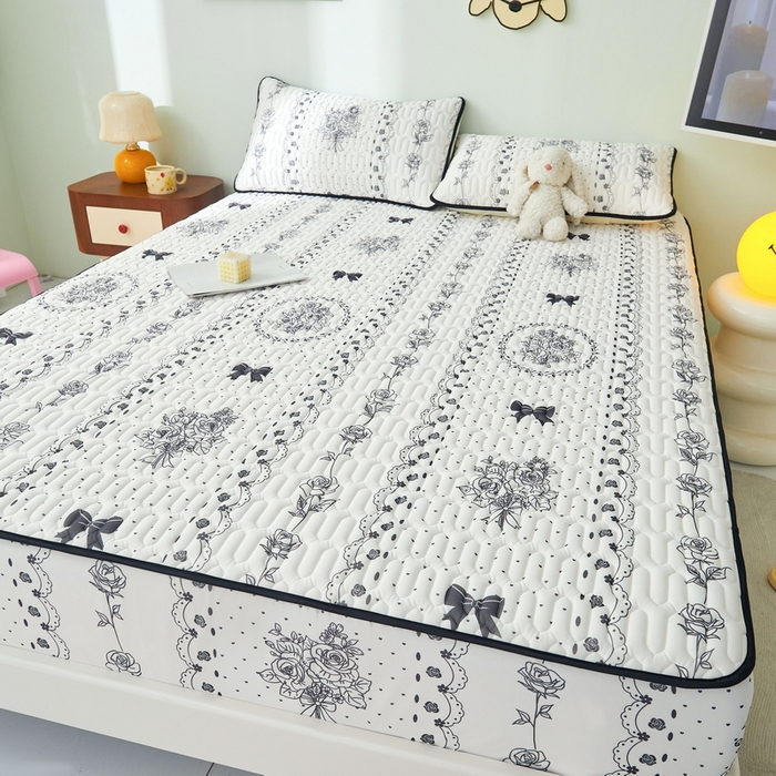 91家纺网 家纺一手货源 找家纺 LIFE.丽芙 2024年新品0.4乳胶凉席加厚床笠款三件套图片一 浪漫庄园-黑