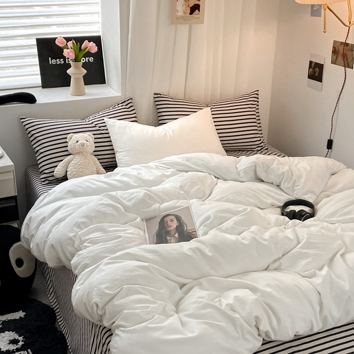 91家纺网 家纺一手货源 找家纺 耀达家居 2024新款ins 纯色双拼条纹水洗棉四件套 奶白