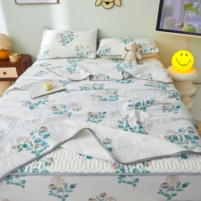 91家纺网 家纺一手货源 找家纺 LIFE.丽芙 2024年新品0.4乳胶凉席加厚床笠款三件套+凉感丝夏被可组合四件套-图片一 仲夏