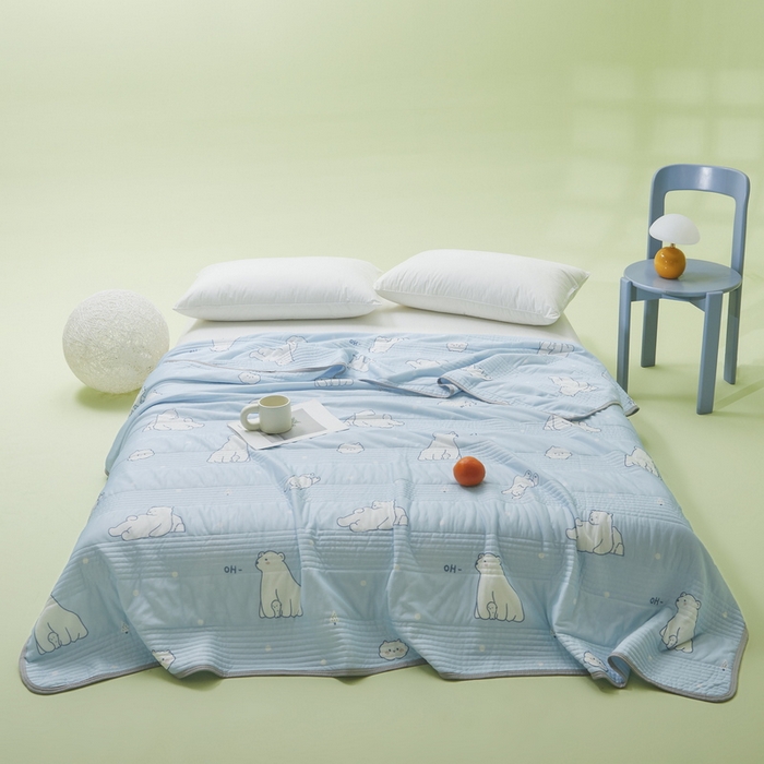 91家纺网 家纺一手货源 找家纺 LIFE.丽芙 2024年新品韩式风凉感丝夏被-跑量 北极熊-蓝