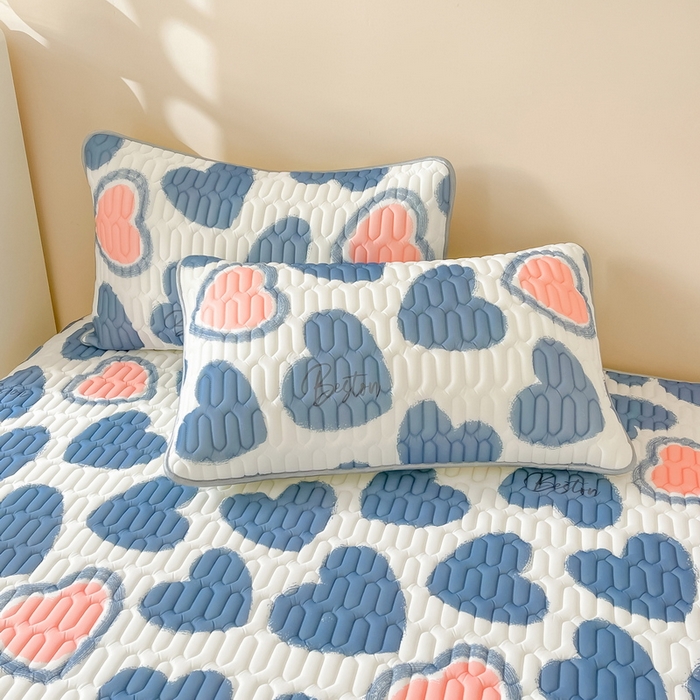 91家纺网 家纺一手货源 找家纺 LIFE.丽芙 2024新款凉感丝乳胶枕套印花款图片二 爱心满满