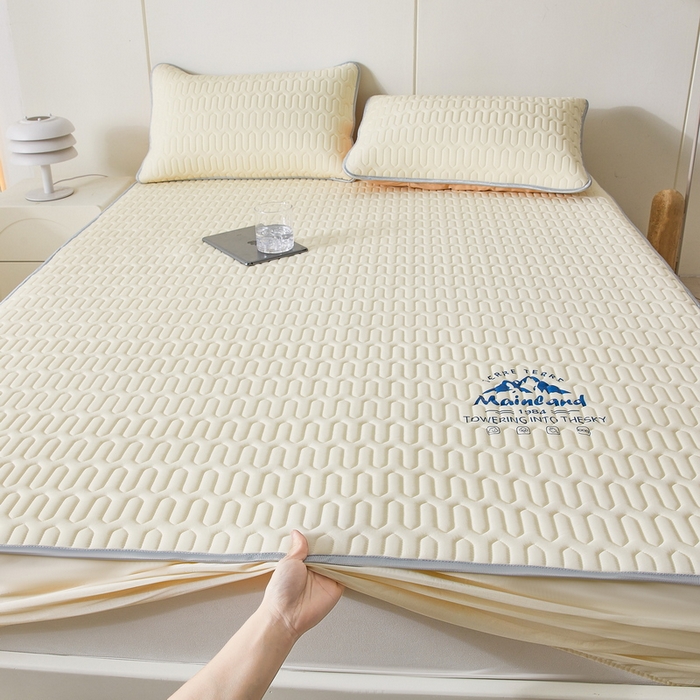 91家纺网 家纺一手货源 找家纺 LIFE.丽芙 2024新款乳胶凉席素色-富士山烫画床笠款 米白