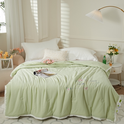 91家纺网 家纺一手货源 找家纺 （总）太阳羽家纺 2025新款豆豆棉绣花夏凉被空调被润丝滑