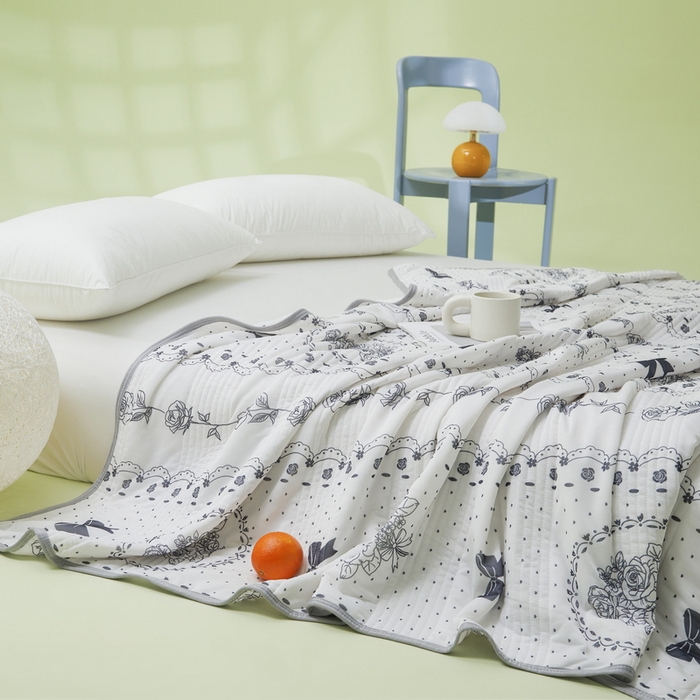 91家纺网 家纺一手货源 找家纺 LIFE.丽芙 2024年新品韩式风凉感丝夏被-跑量 浪漫庄园-黑