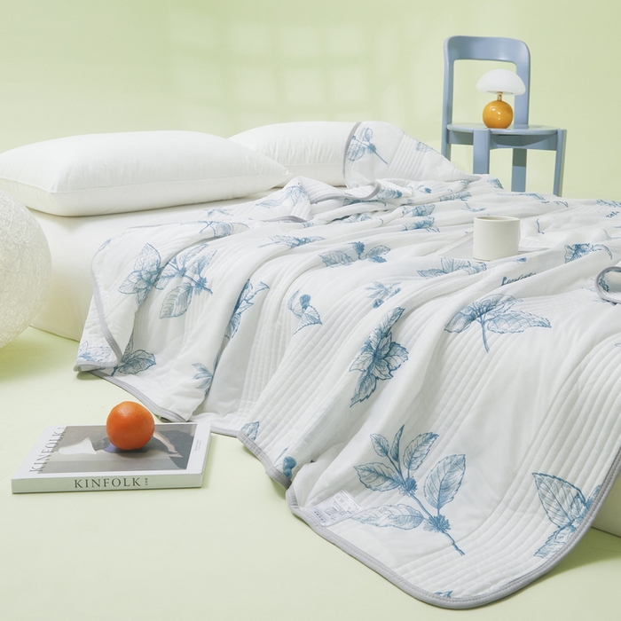 91家纺网 家纺一手货源 找家纺 LIFE.丽芙 2024年新品韩式风凉感丝夏被-跑量 花涧