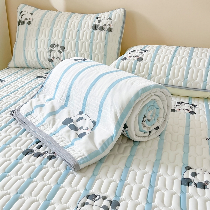 91家纺网 家纺一手货源 找家纺 LIFE.丽芙 2024年0.4乳胶凉席加厚条席款三件套＋凉感丝夏被可组合四件套图片二 小熊猫