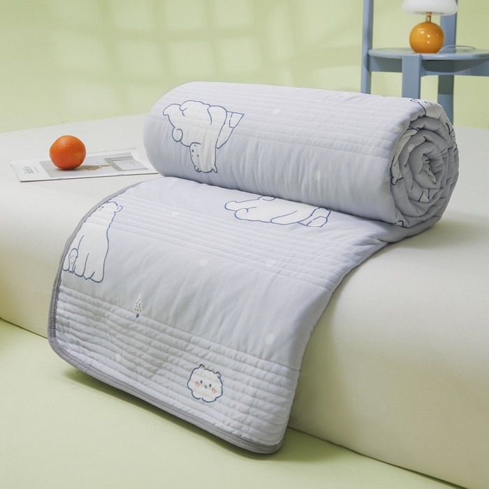 91家纺网 家纺一手货源 找家纺 LIFE.丽芙 2024年新品韩式风凉感丝夏被-跑量 北极熊-灰