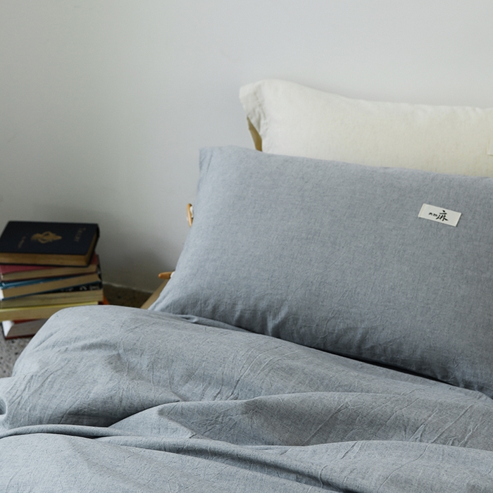 91家纺网 家纺一手货源 找家纺 山舍家居 2024 新款全棉棉麻纯色纽扣四件套 秋蓝