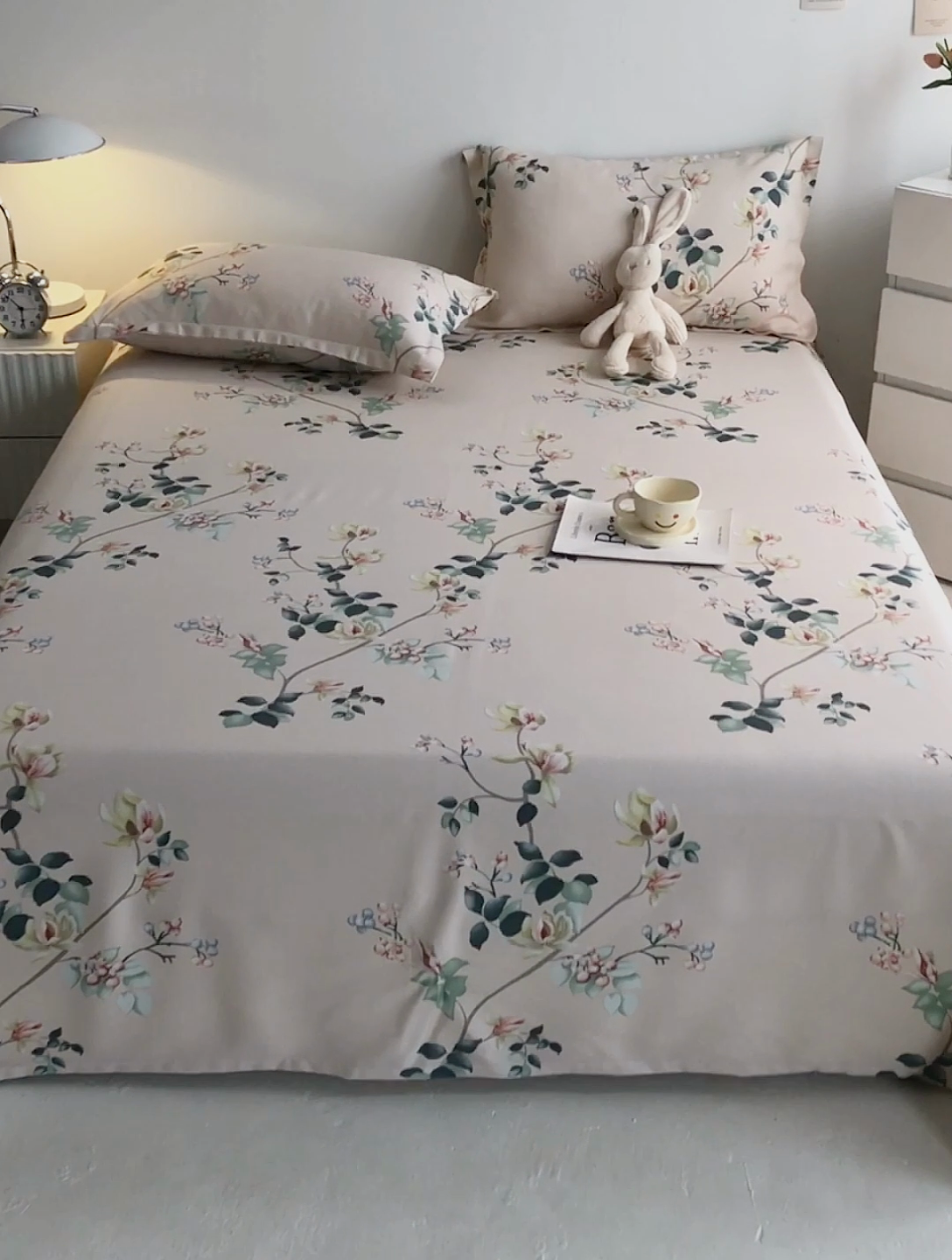 91家纺网 家纺一手货源 找家纺 金泰莱 2025新款印花竹纤维凉席三件套软凉席竹席盖毯子 夏末时光