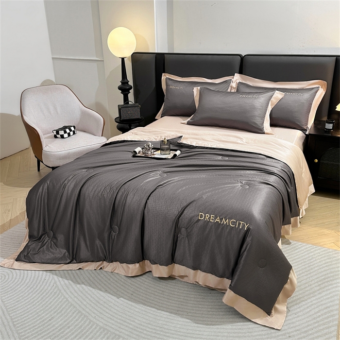 91家纺网 家纺一手货源 找家纺 古吉梦 2024新款水洗真丝提花夏被--迪梦 高级灰+奶茶