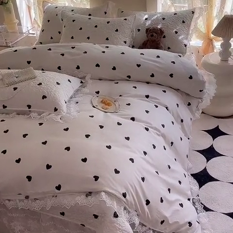 91家纺网 家纺一手货源 找家纺 添越 2024新款雪纺蕾丝款纯棉床盖四件套-比心