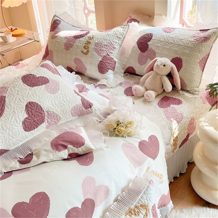 91家纺网 家纺一手货源 找家纺 添越 2024小清新韩版蕾丝花边纯棉夹棉床盖三件套全棉-怦然心动-粉