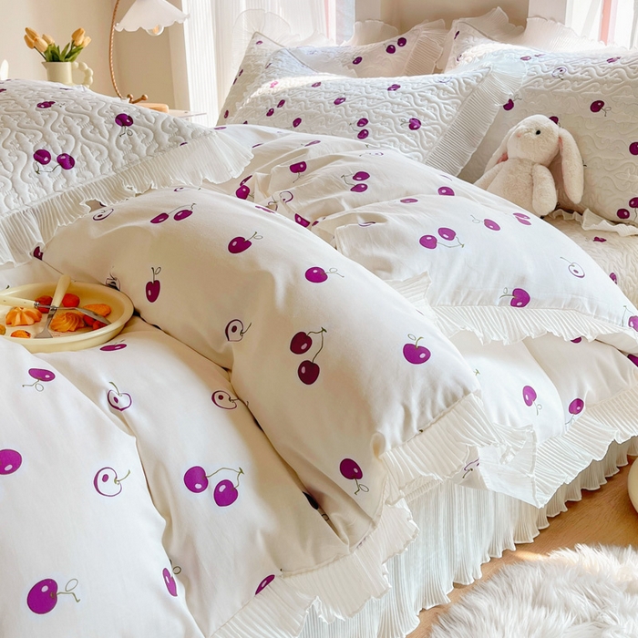 91家纺网 家纺一手货源 找家纺 添越 2024小清新韩版蕾丝花边纯棉夹棉床盖三件套全棉-紫色小樱桃