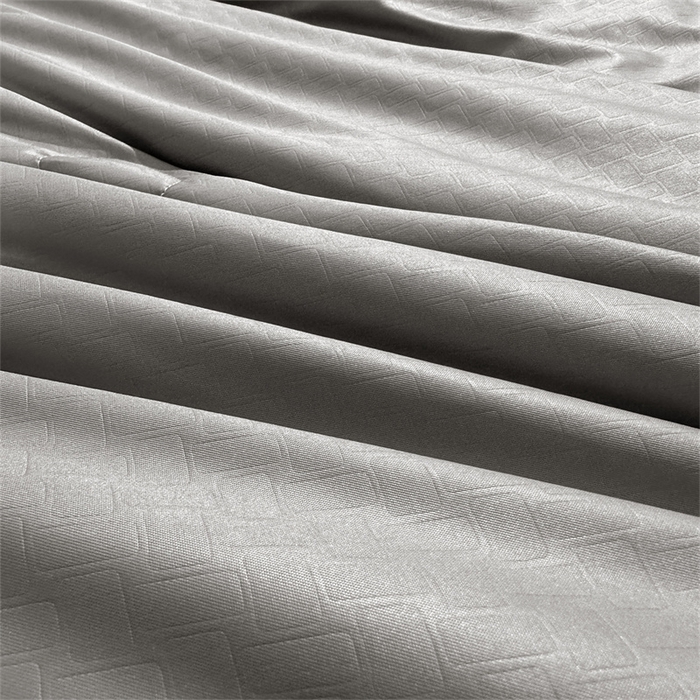 91家纺网 家纺一手货源 找家纺 古吉梦 2024新款水洗真丝提花夏被--迪梦 中灰+山灰