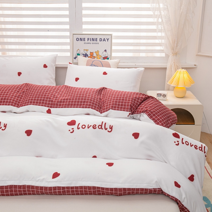 91家纺网 家纺一手货源 找家纺 莎臣豹 2025新款植物羊绒印花四件套 甜蜜蜜