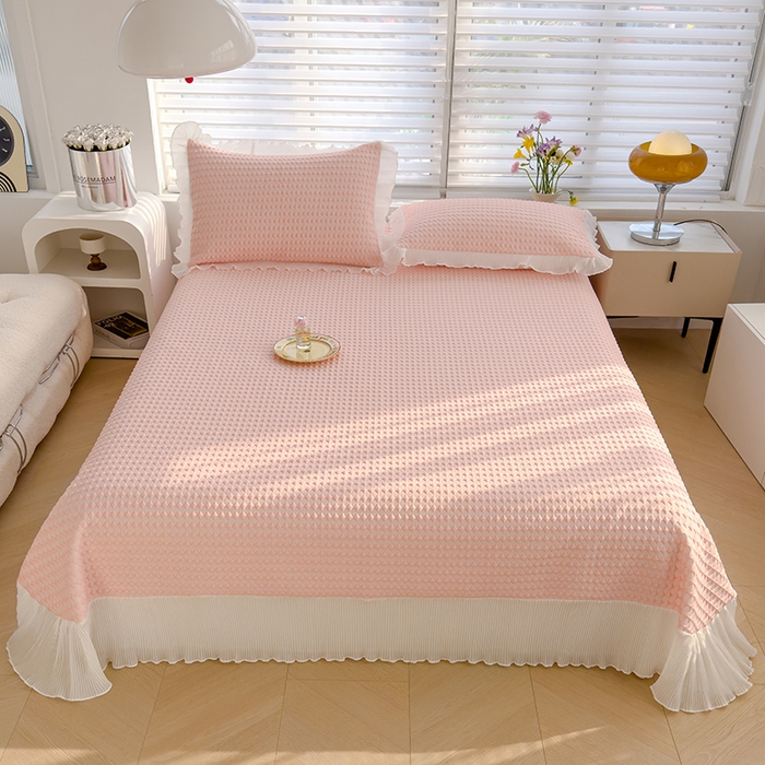 91家纺网 家纺一手货源 找家纺 冬然家纺 2024新款素色花边系列冰豆豆凉席  樱花粉