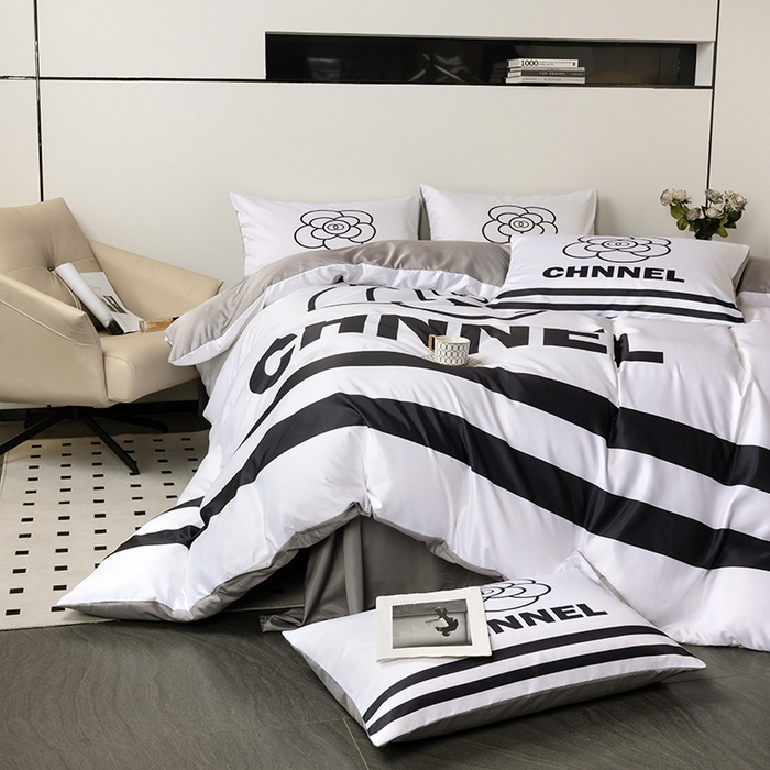 91家纺网 家纺一手货源 找家纺 摩卡家纺 2024新品水洗真丝轻奢系列 山茶-白