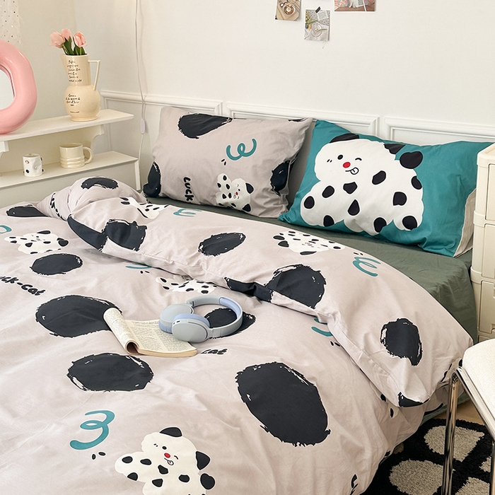 91家纺网 家纺一手货源 找家纺 昔可家纺 2024新款创意枕套全棉波点印花四件套 波点好运猫