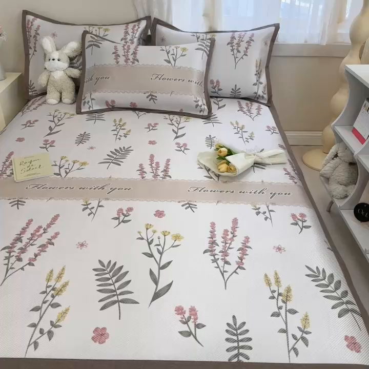 91家纺网 家纺一手货源 找家纺 懒猫家纺 2024新款600D数码印花冰藤凉席-床单款 花枝招展