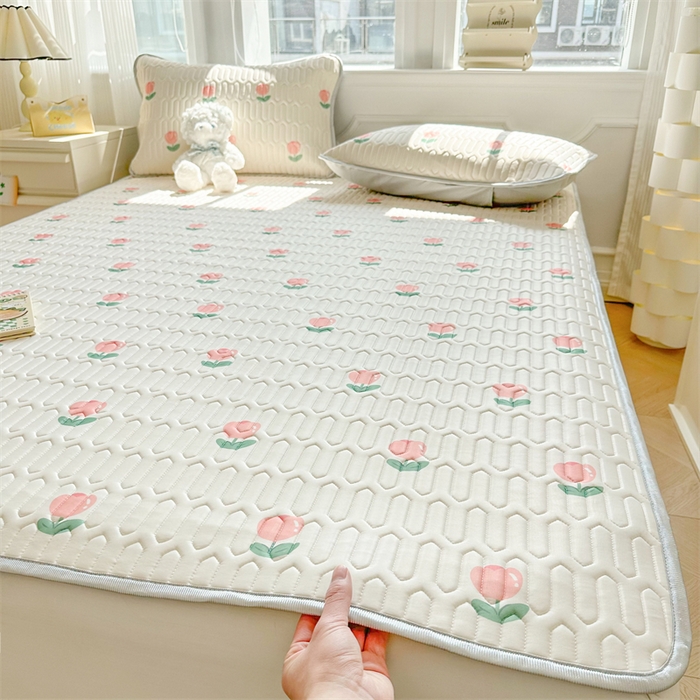 91家纺网 家纺一手货源 找家纺 慕尚家纺 2025新款凉感丝印花乳胶凉席 郁金香