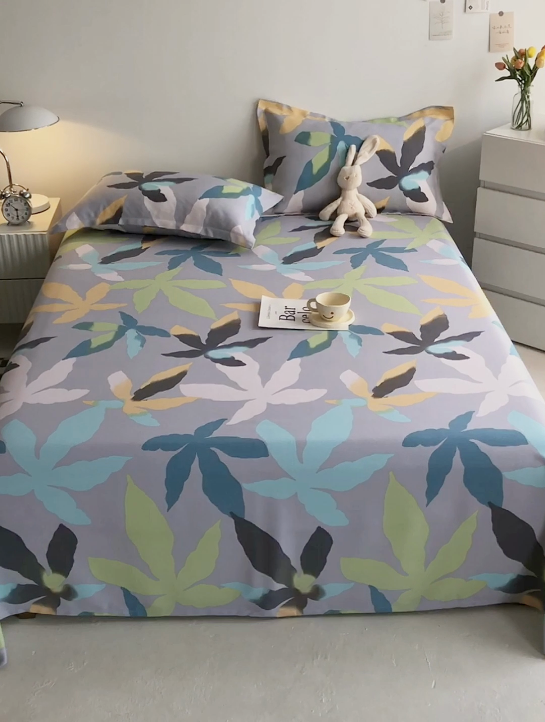 91家纺网 家纺一手货源 找家纺 金泰莱 2025新款印花竹纤维凉席三件套软凉席竹席盖毯子 叶曼-灰