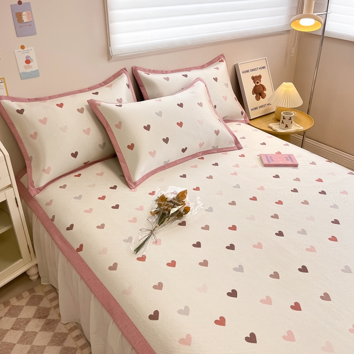 91家纺网 家纺一手货源 找家纺 懒猫家纺 2024新款600D数码印花冰藤凉席-床单款 粉色爱心