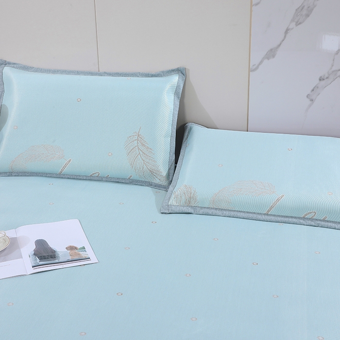 91家纺网 家纺一手货源 找家纺 新月家纺（锦威郎） 2024新款防滑无纺布牛奶冰丝席 羽毛