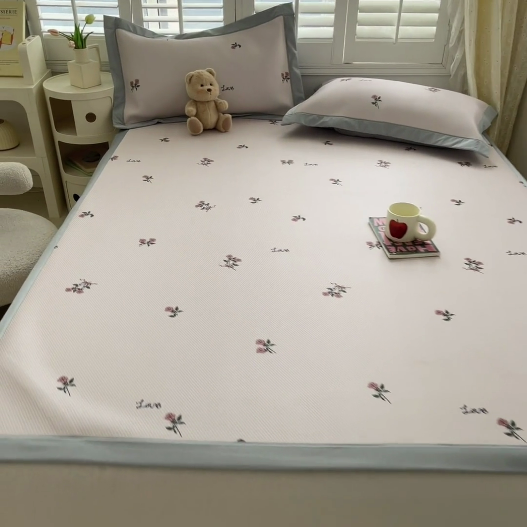 91家纺网 家纺一手货源 找家纺 星座-2025大斜纹复合冰丝凉席 尤克里里粉